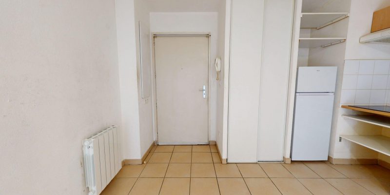 Photographie : Appartement-T2-en-rez-de-jardin-a-Lyon-12142023_090824