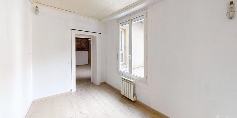 Photographie : 19-Rue-De-La-Madeleine-Bedroom-Defurnished 1