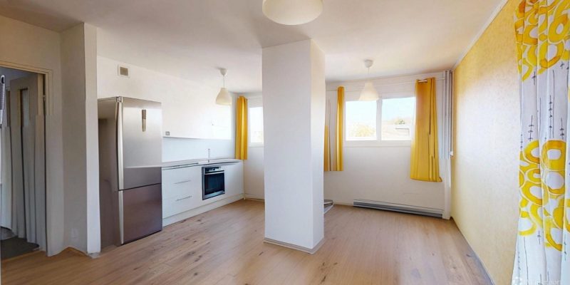 Photographie : ST-CLAUDE-T5-BALCON-PARKING-03192026_181206_defurnished