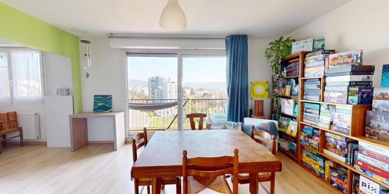 Photographie : ST-CLAUDE-T5-BALCON-PARKING-03192026_181256