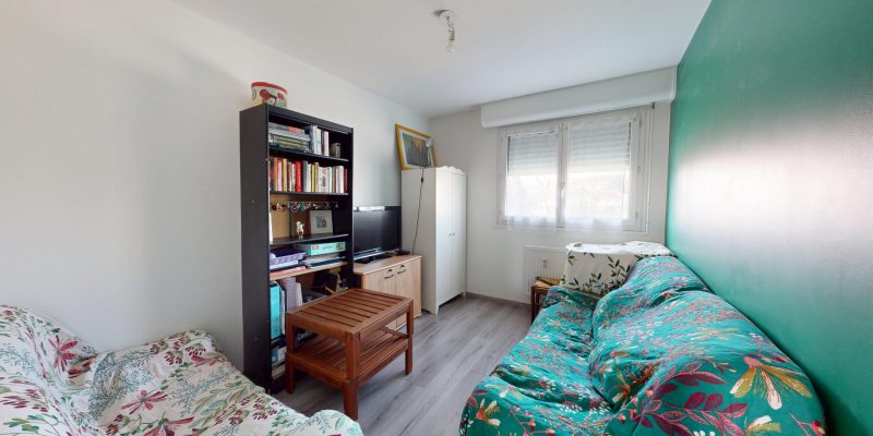 Photographie : ST-CLAUDE-T5-BALCON-PARKING-03192026_181810